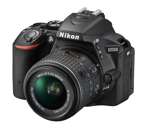 Nikon D5500, reflex DX con touch screen orientabile dal CES